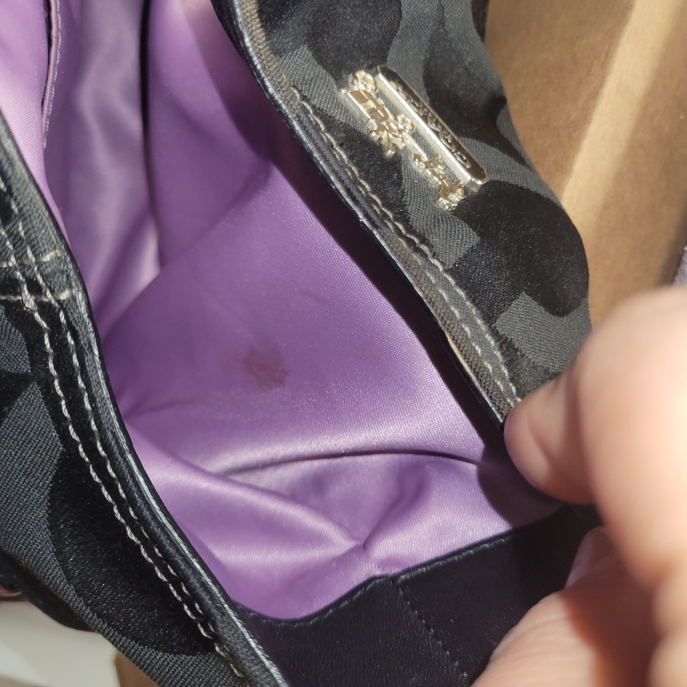 Coach Black Signature Shoulder Bag - Picture 9 of 16